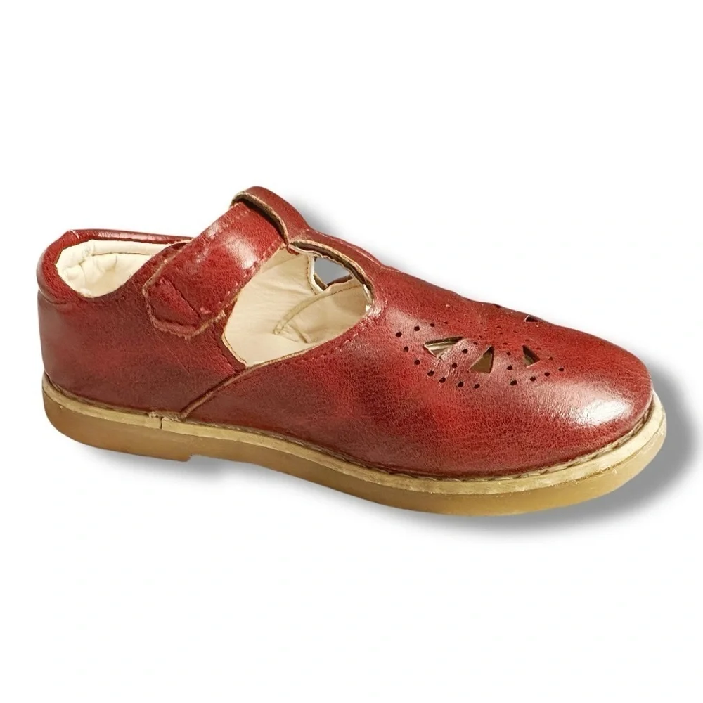 Boutique | Classic Brown Mary Jane Shoes (9T) - Picture 4 of 6